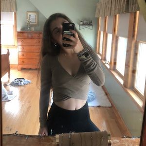 Alo Amelia Luxe Crop Top